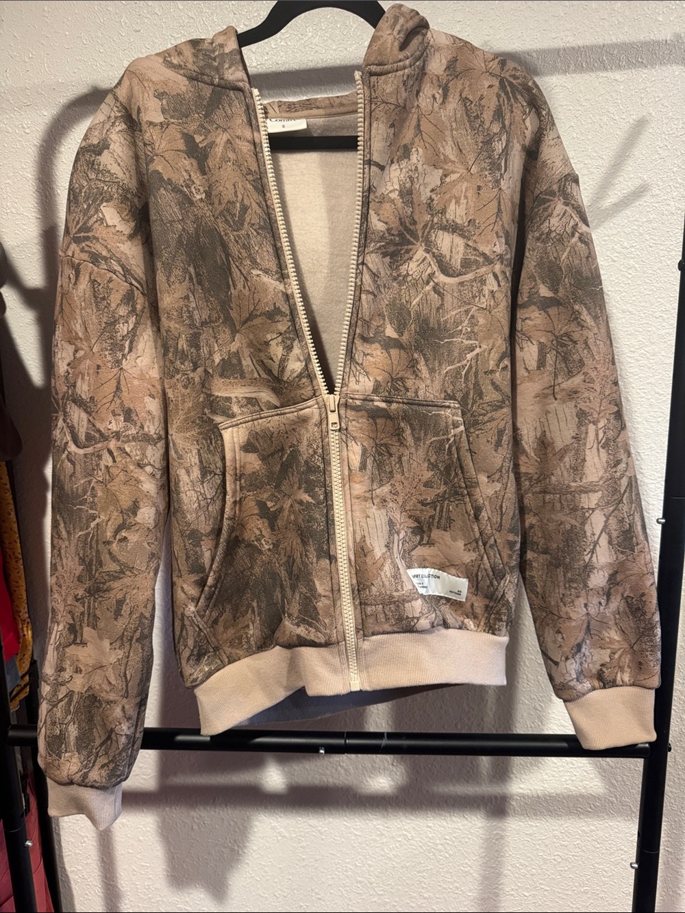 Zip-Front Hooded Sweatshirt in Brown Camo